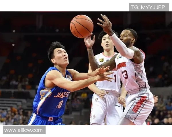 东莞篮球队迎战北京首钢全力争胜展现实力与团队精神